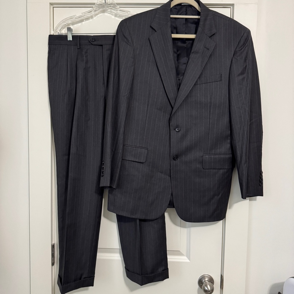 Jos A Bank Gordon 100% Wool Gray Pin Stripe Suit Set 40R Coat Jacket 34R Pants